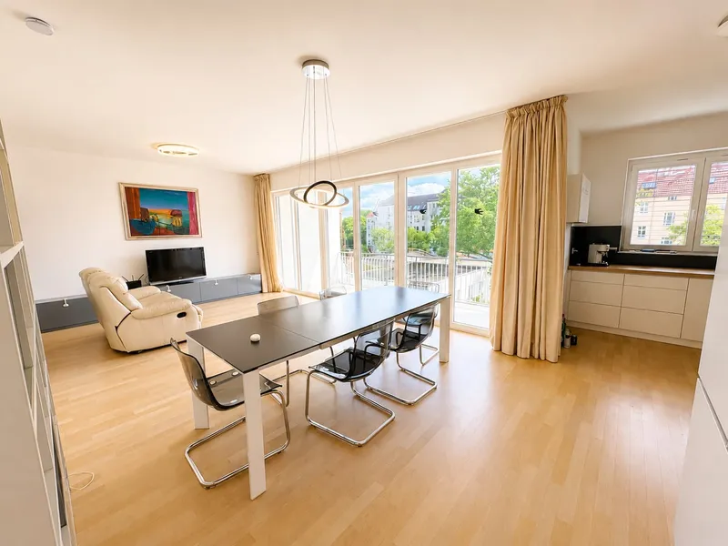 Hochwertig möblierte 4-Zimmer-Neubauwohnung mit TG-Stellplatz und 2 Bädern — photo 1